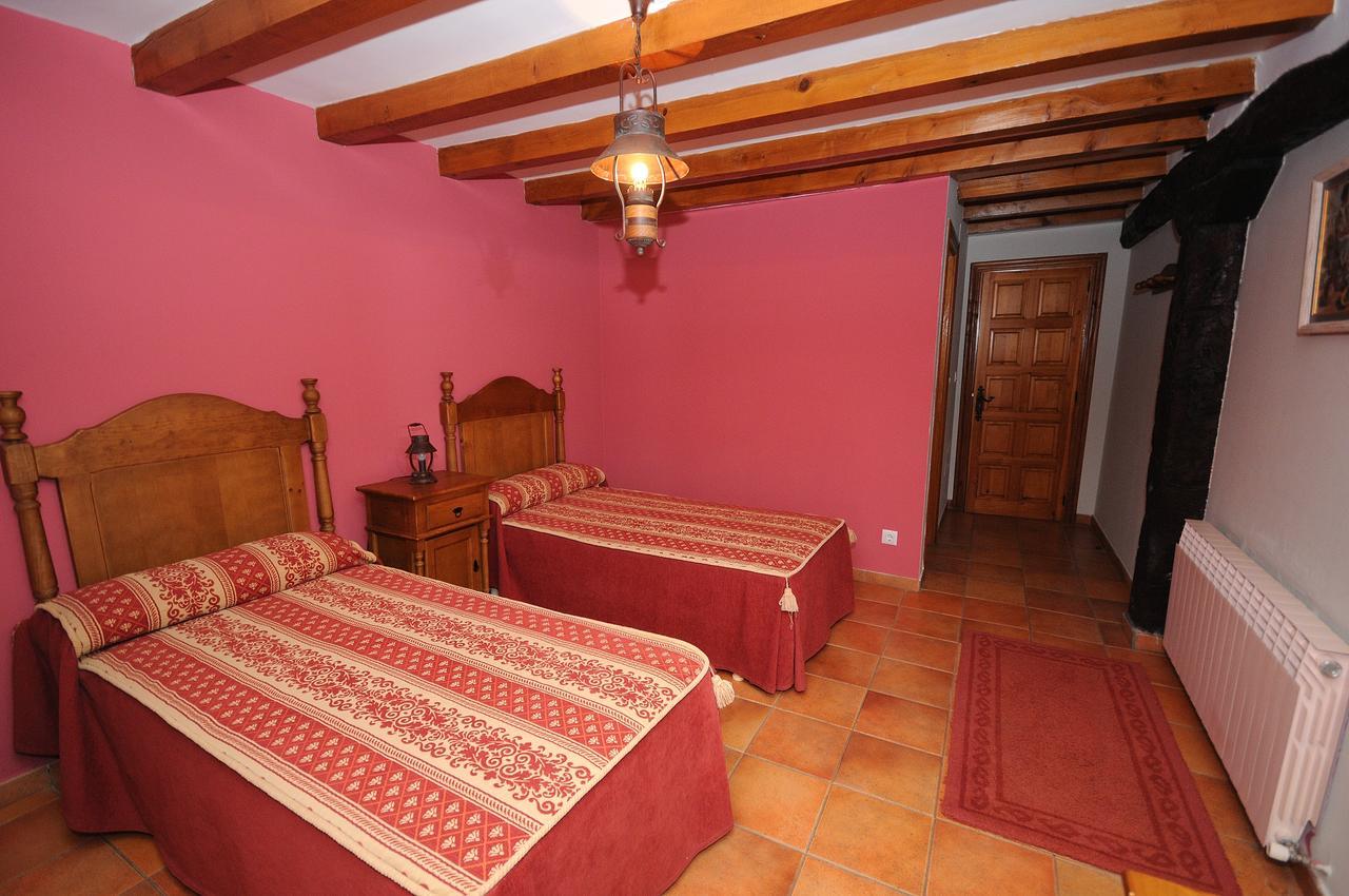 Ventilla Del Tirabeque Hotel Villacomparada de Rueda ภายนอก รูปภาพ