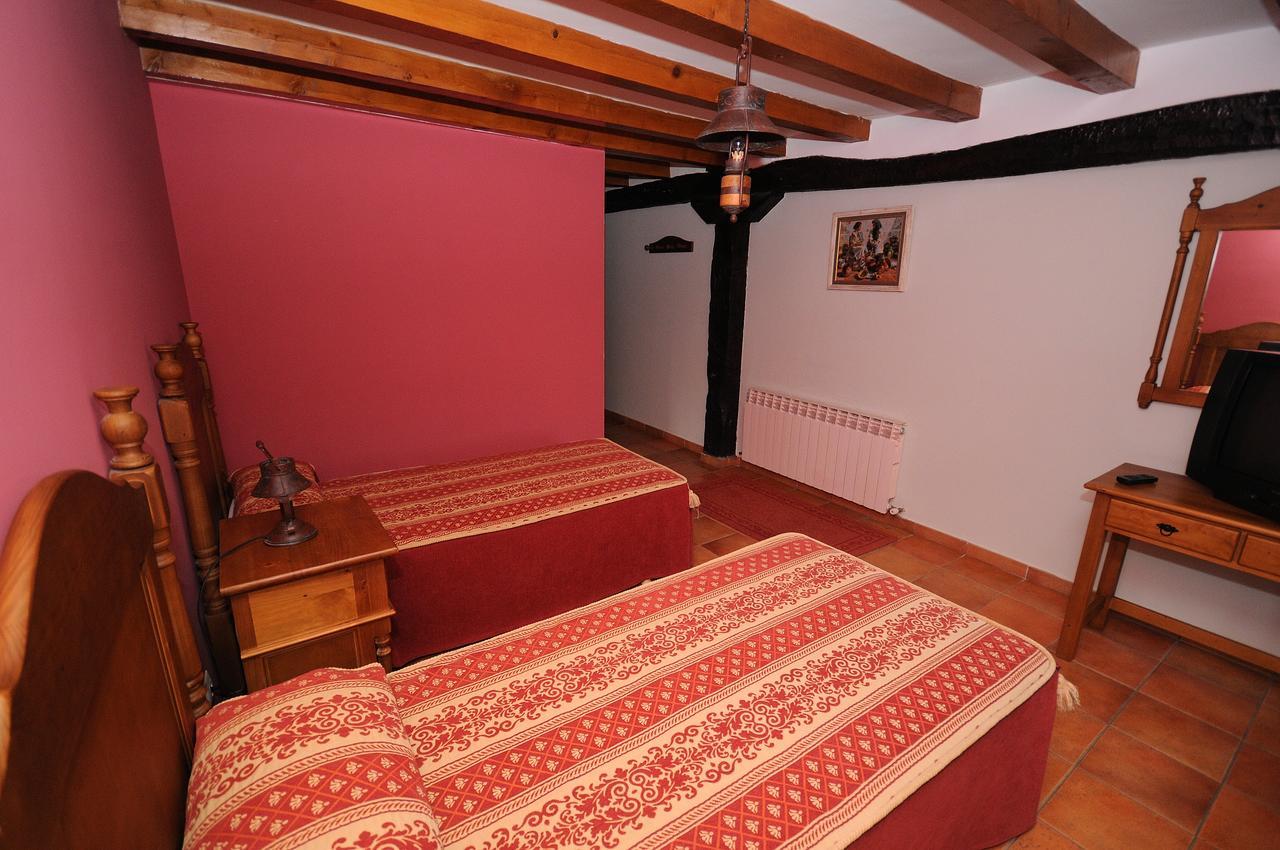 Ventilla Del Tirabeque Hotel Villacomparada de Rueda ภายนอก รูปภาพ